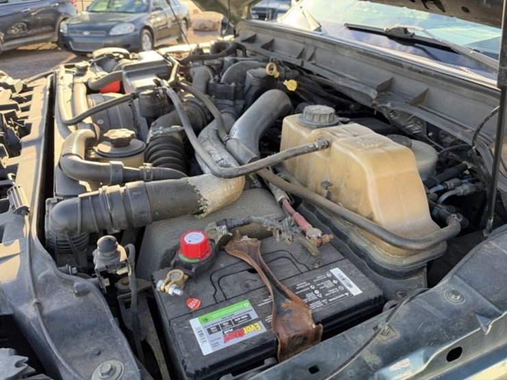 2011-ford-f350-image-13