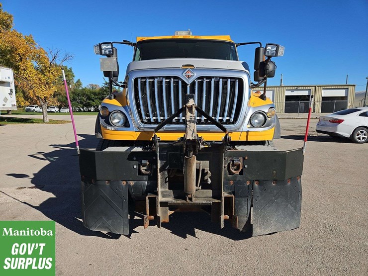 2011-international-workstar-7600-image-8