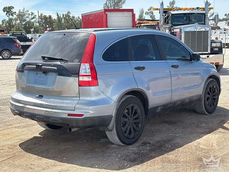 2011-honda-crv-image-3