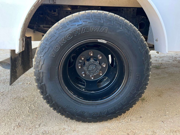 2023-dodge-3500-image-38