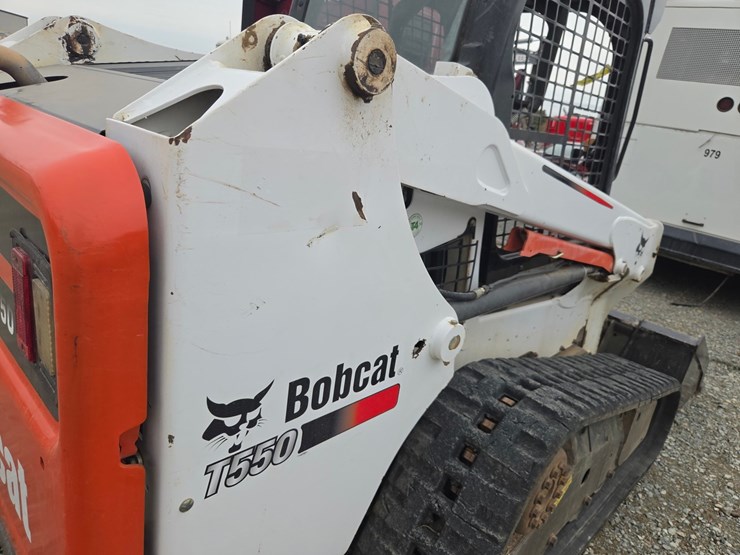 bobcat-t550-image-17