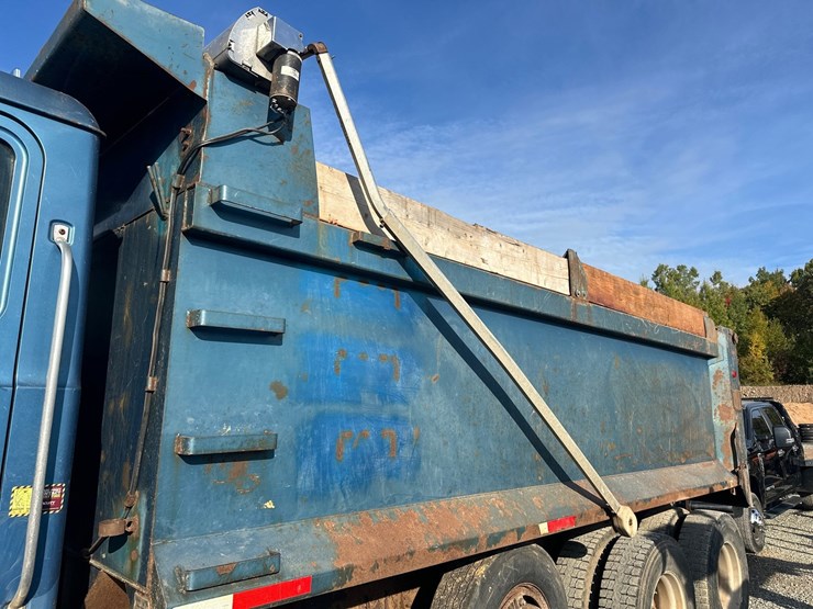 1994-mack-cl713-image-18