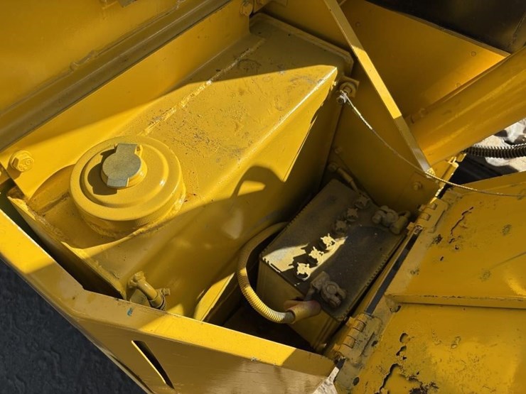 komatsu-pc28uu-image-30