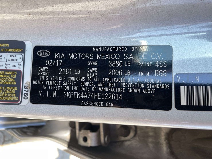 2017-kia-forte-4-door-sedan-(181,895-miles)-image-27