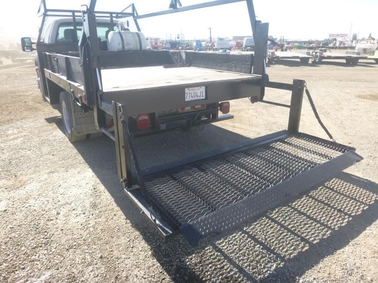 2012-ford-f550-image-10