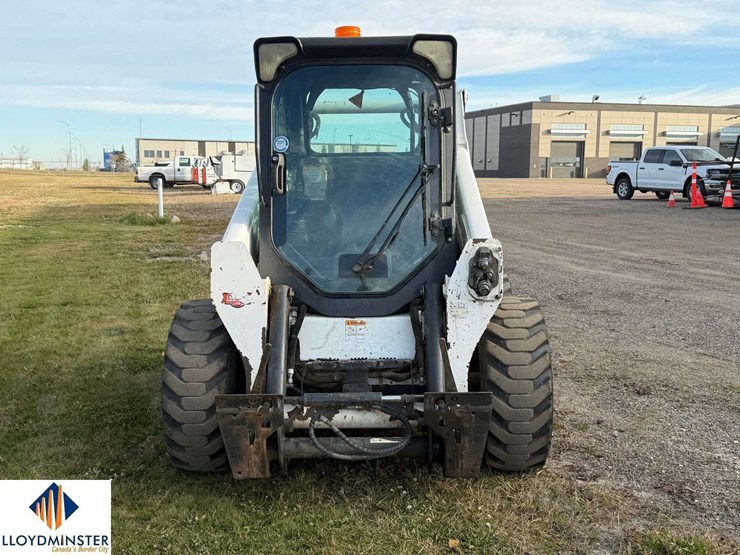 2015-bobcat-s570-image-11
