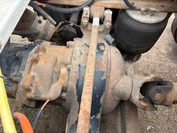 2009-caterpillar-c13-image-76