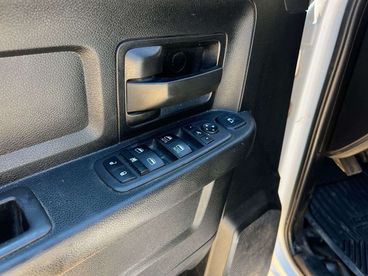 2022-dodge-2500-image-10