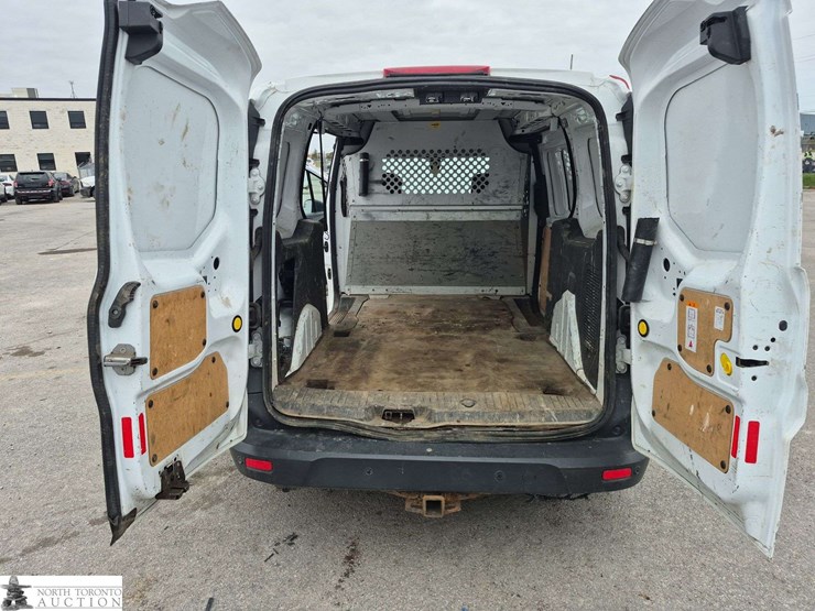 2015-ford-transit-connect-image-25