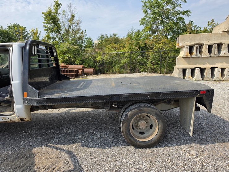2005-ford-f550-image-65