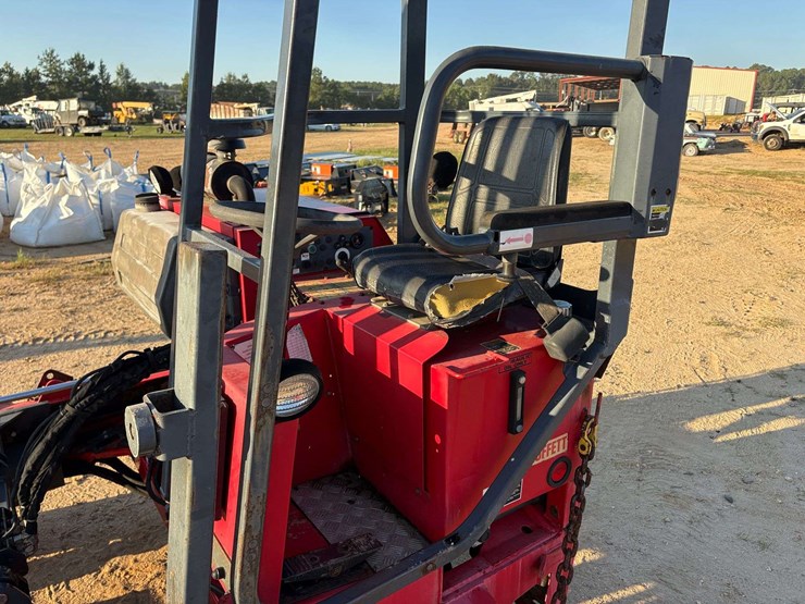 2004-moffett-m5500-image-5