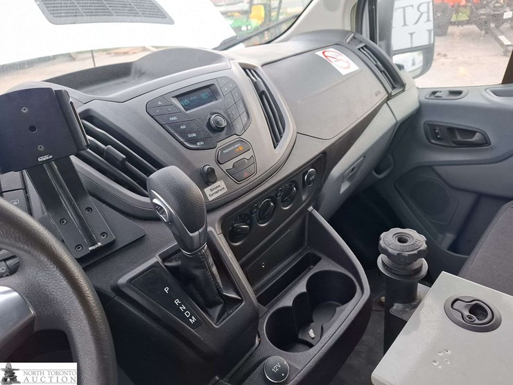 2019-ford-transit-image-12