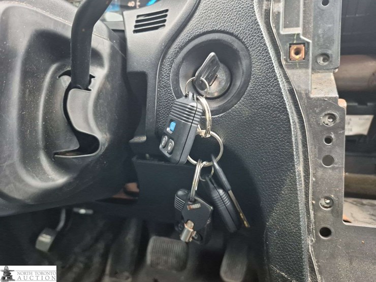 2019-ford-explorer-image-13