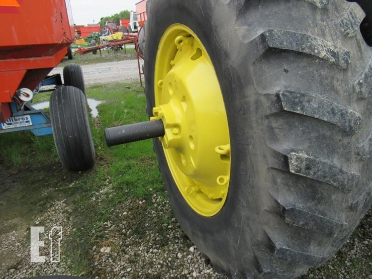 john-deere-4440-image-13
