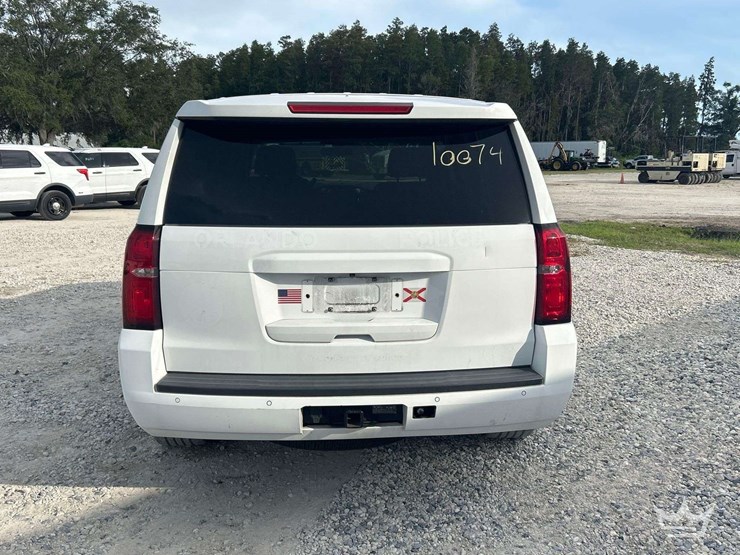 2018-chevrolet-tahoe-image-28