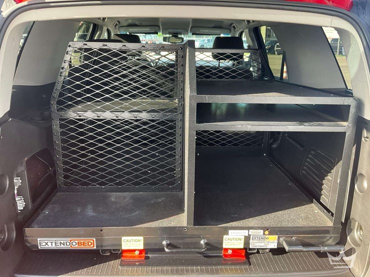 2018-chevrolet-tahoe-image-25