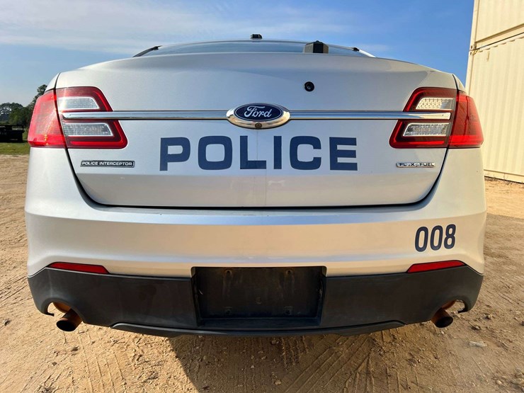 2016-ford-taurus-police-interceptor-sedan-(82,733-miles)-image-6
