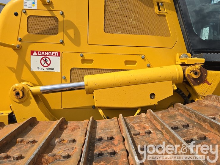 2024-komatsu-d71pxi-24-image-21