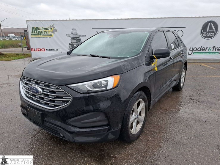 2021-ford-edge-image-1
