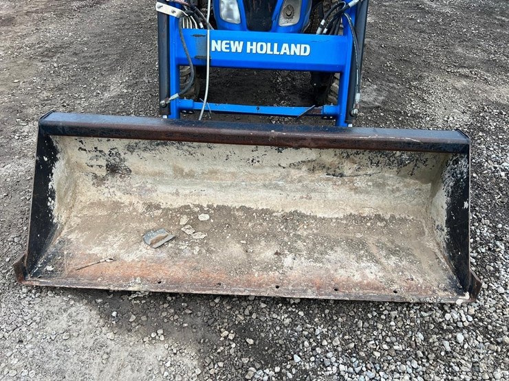 2015-new-holland-workmaster-33-image-10