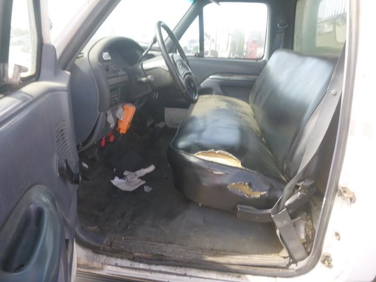 1992-ford-f450-image-10