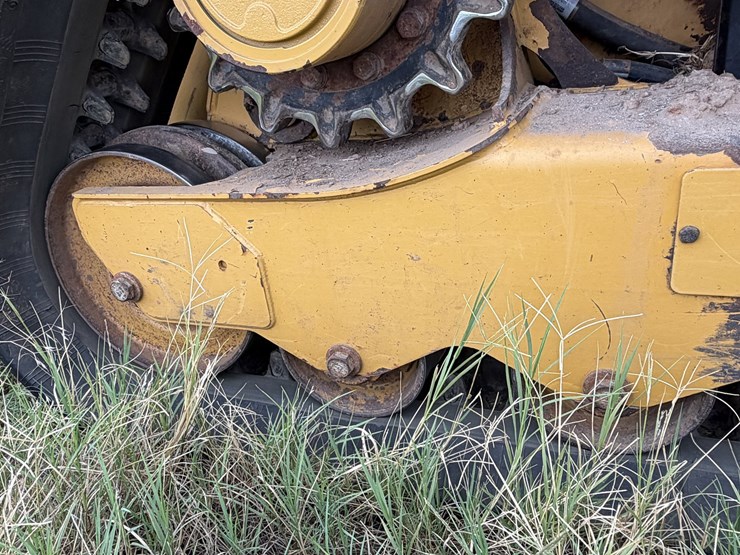 caterpillar-259d-image-13
