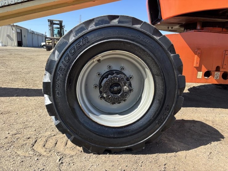 2007-jlg-400s-image-23