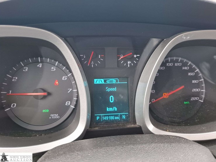 2017-chevrolet-equinox-image-11