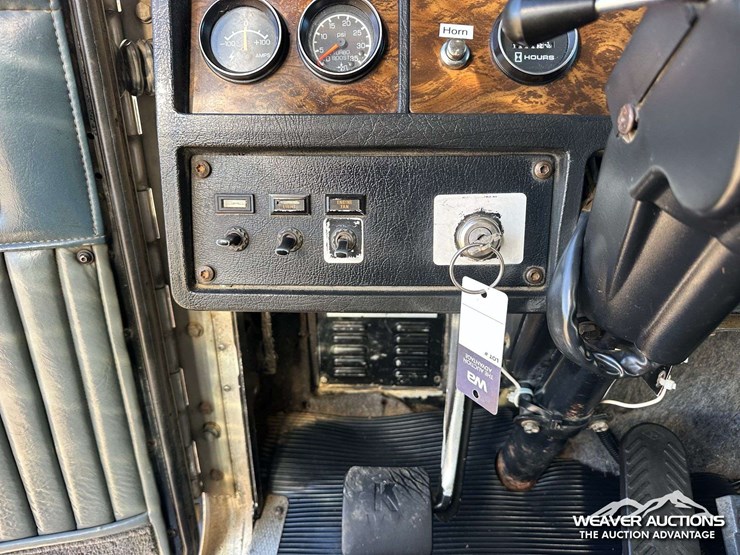 kenworth-t800-image-16