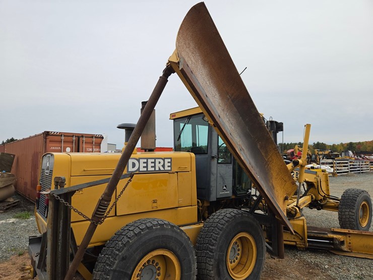 deere-772bh-image-32