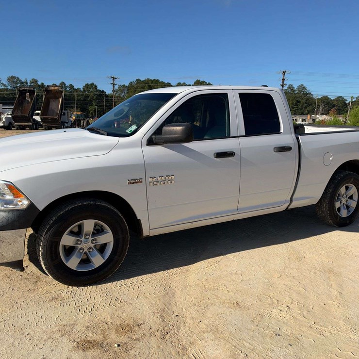 2017 DODGE 1500