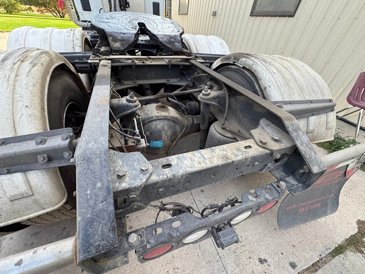 2022-kenworth-t680-image-20