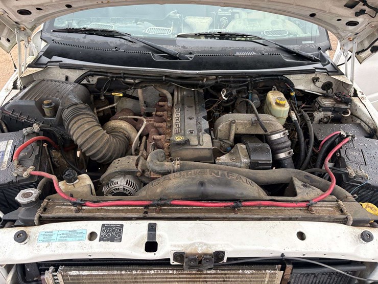 2001-dodge-ram-3500-image-22