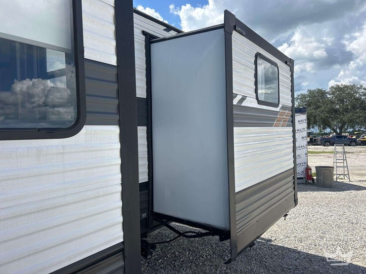 2022-forest-river-wildwood-t/a-travel-trailer-image-15
