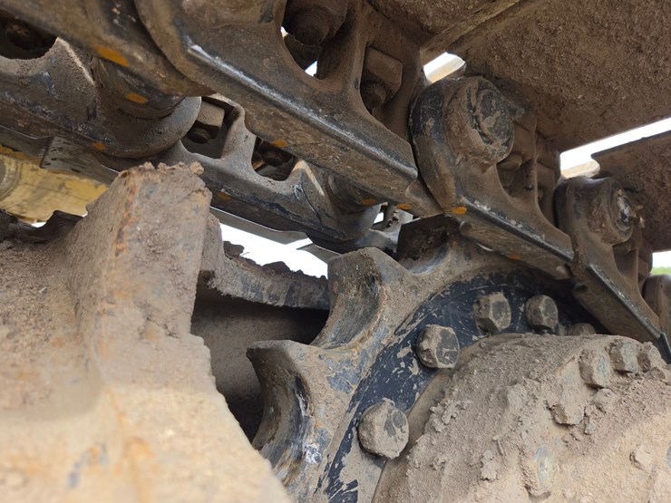 2017-deere-245g-lc-image-71