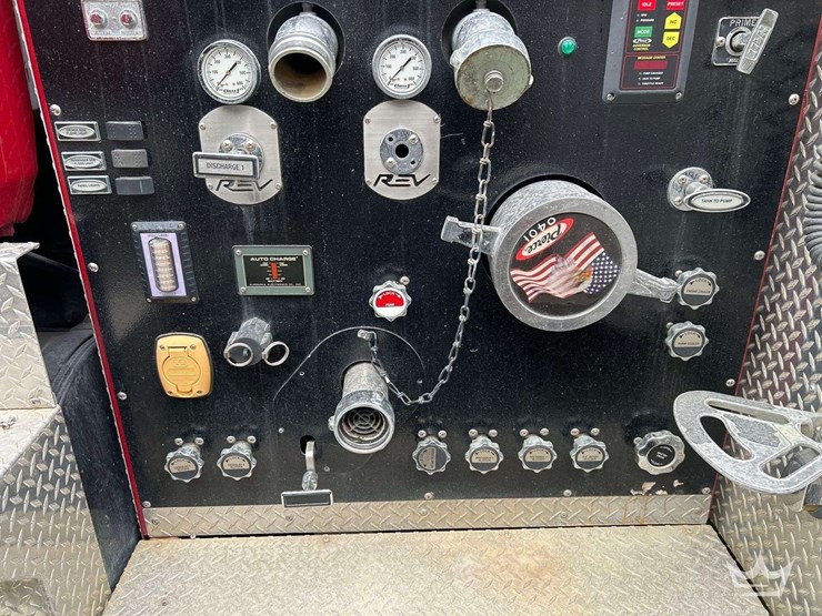 2004-mack-granite-cv713-image-35