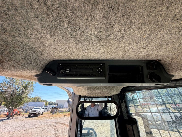 2018-deere-650k-image-53