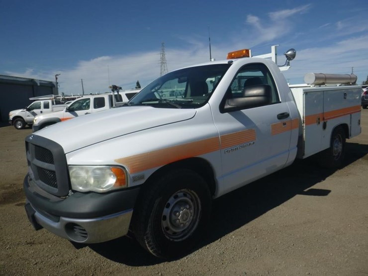 2005-dodge-ram-2500-image-1