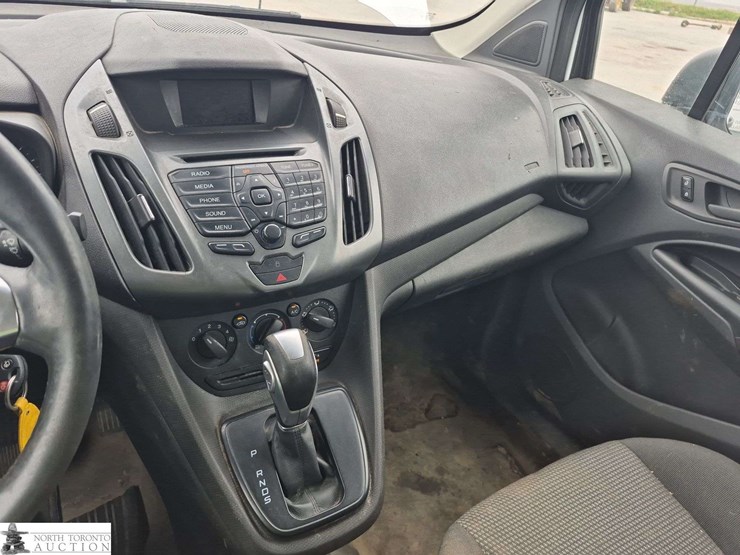 2015-ford-transit-connect-image-12