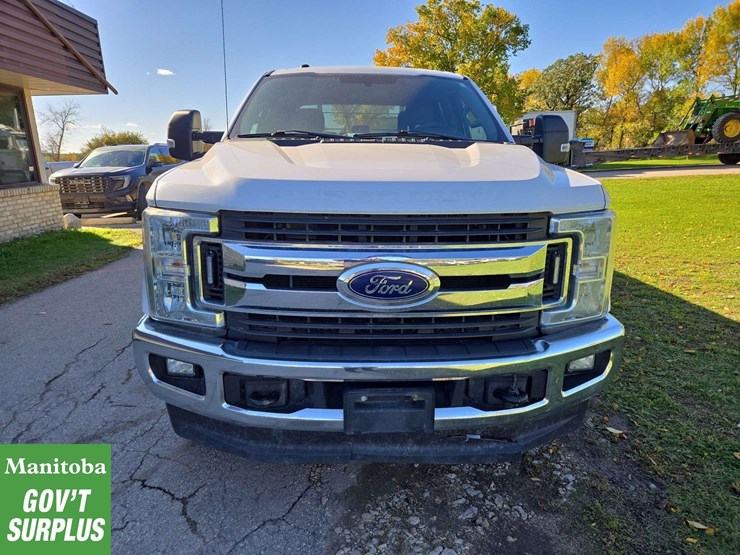 2017-ford-f250-image-8