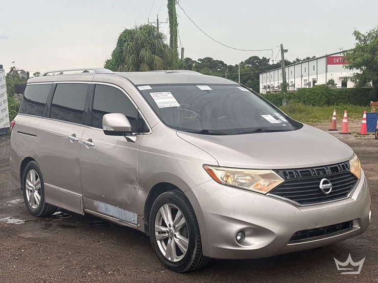 2012-nissan-quest-image-2