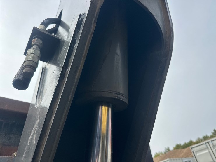 new-holland-m459-image-32