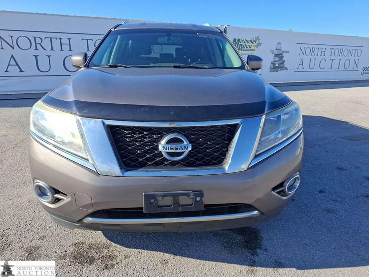 2014-nissan-pathfinder-image-2