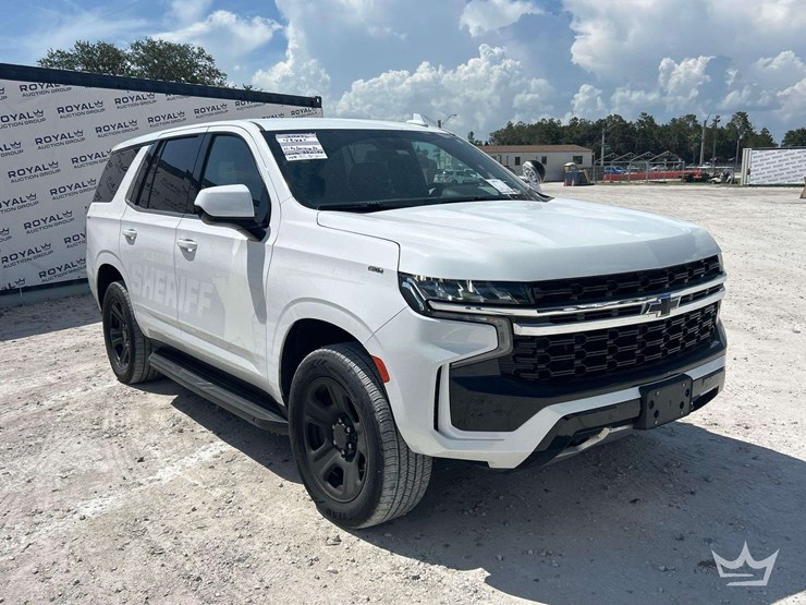 2023-chevrolet-tahoe-image-1