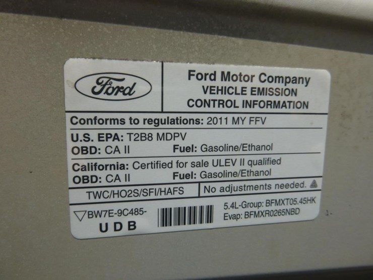 2011-ford-cargo-image-11