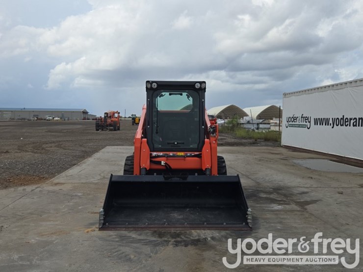 2024-kubota-ssv65-image-8