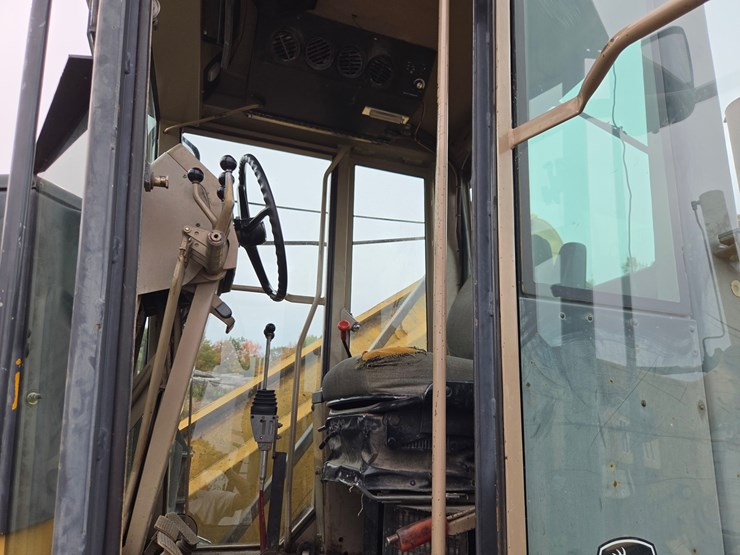 deere-772bh-image-58