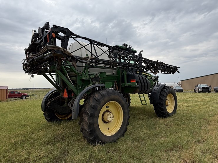 2010-john-deere-4830-image-2