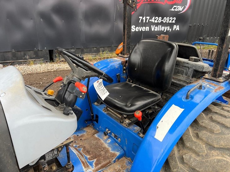2015-new-holland-workmaster-37-image-21