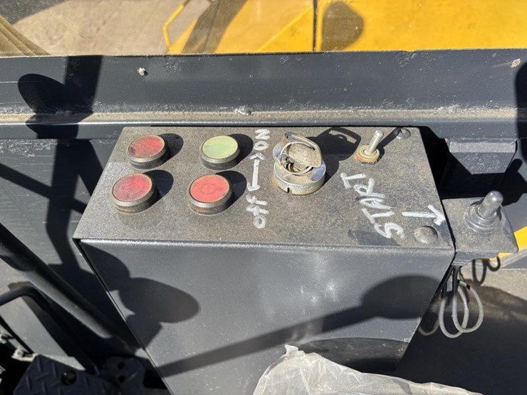 komatsu-pc28uu-image-27